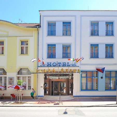 Hotel Zlatá Štika Pardubice Exterior foto